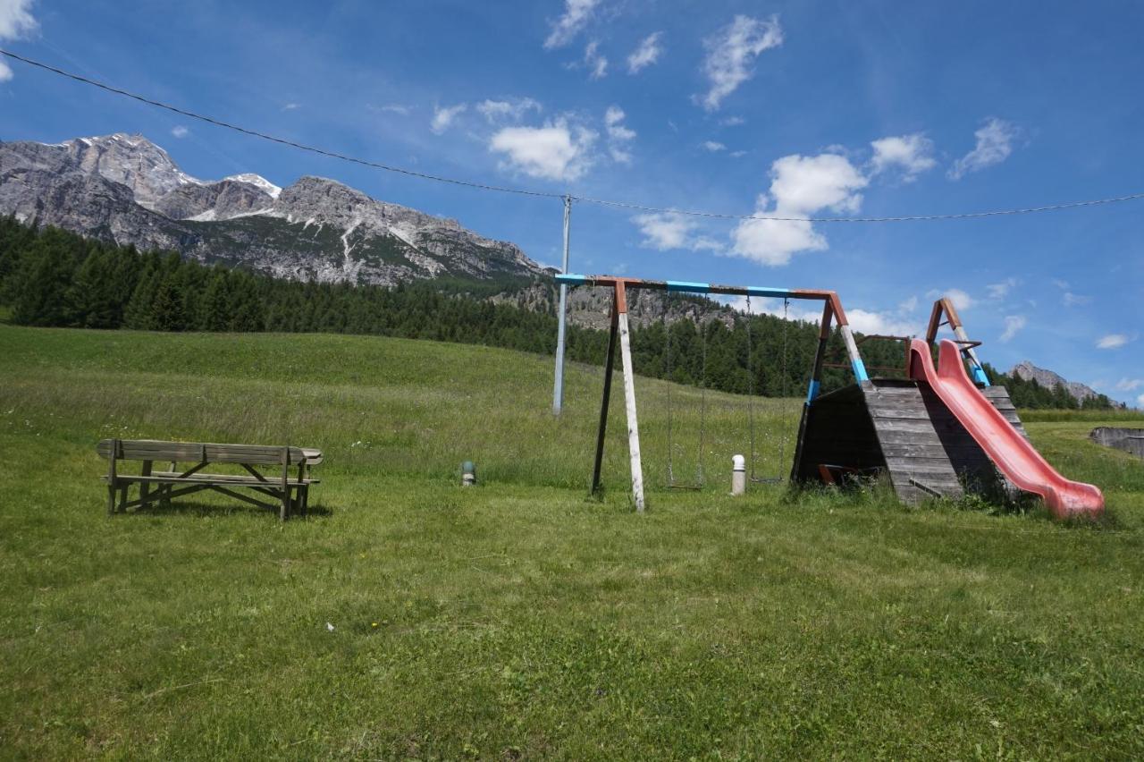 Cadin Apartment Cortina dʼAmpezzo Exteriér fotografie