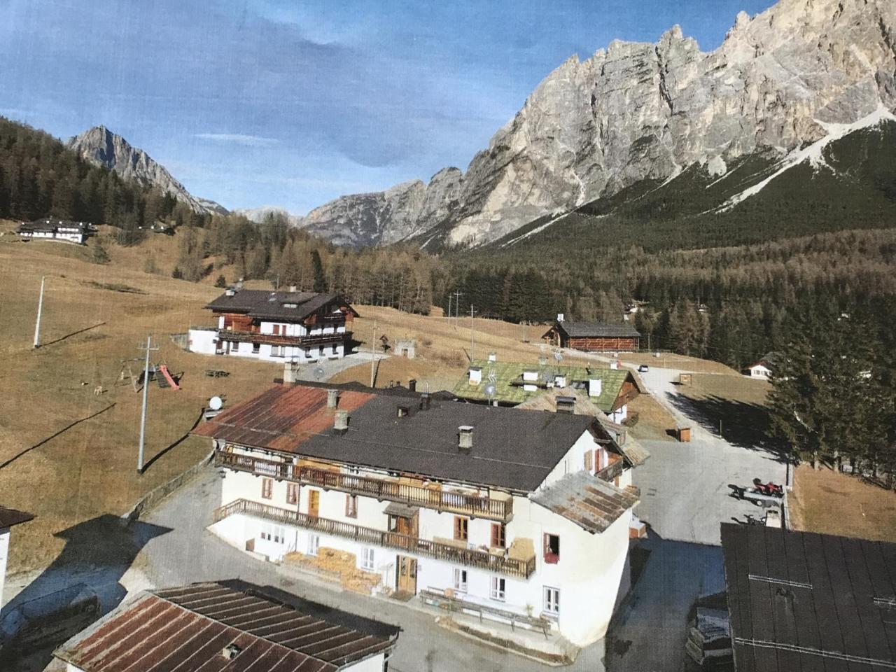 Cadin Apartment Cortina dʼAmpezzo Exteriér fotografie